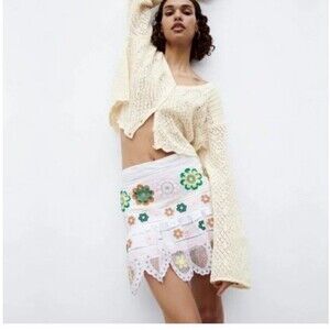 Zara Viral Mini Skirt Skort Embroidered Scalloped Floral Sz S